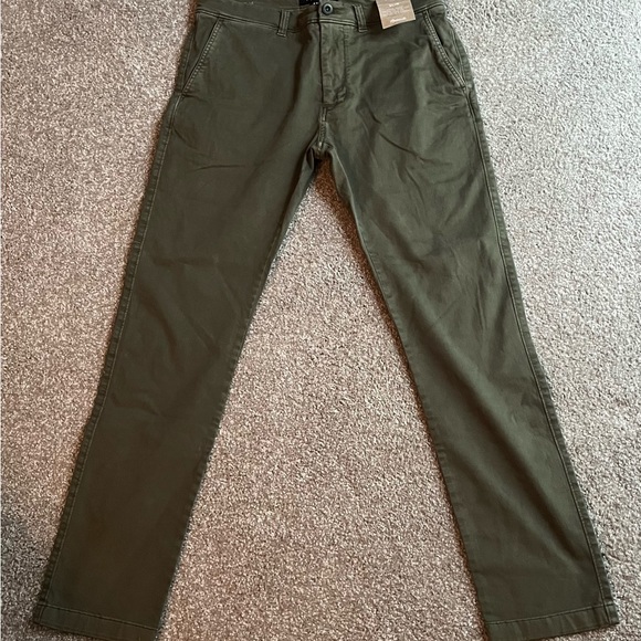 Madewell Olive Green Chinos - Picture 4 of 5